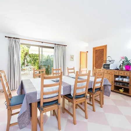 Llamas Villa Pollença